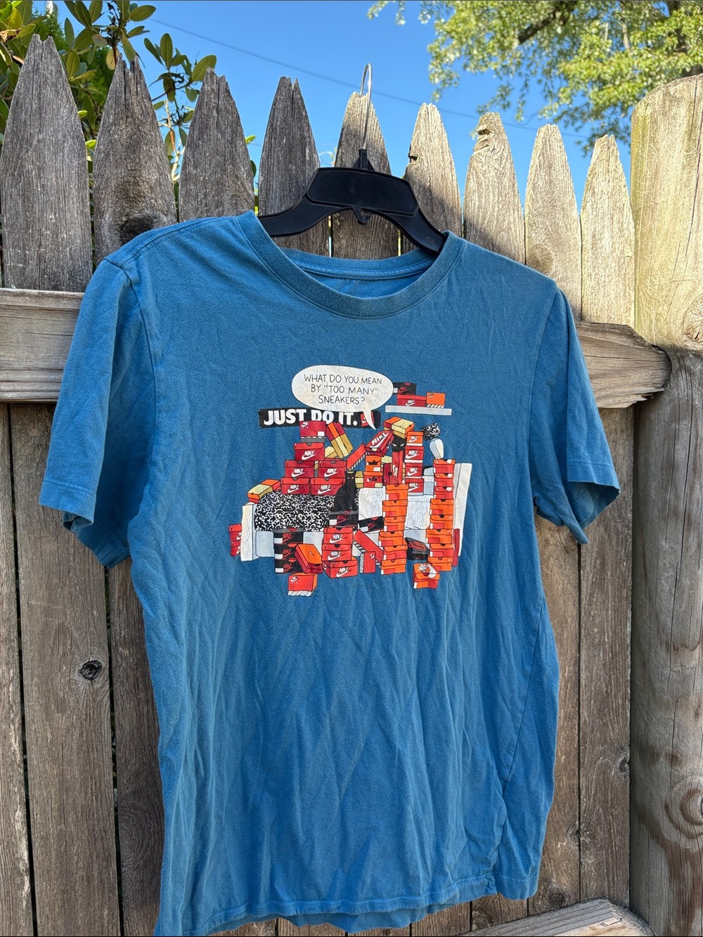 Nike small cotton tee!